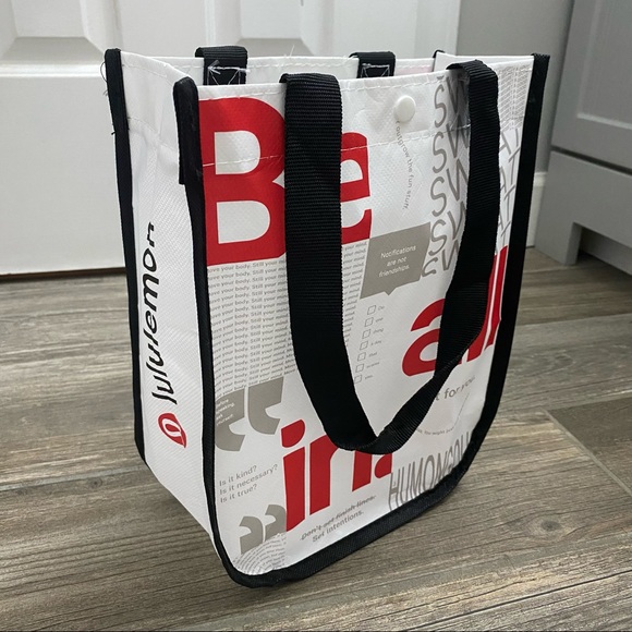 BUNDLE of 3 small, reusable lululemon bags - Picture 5 of 6